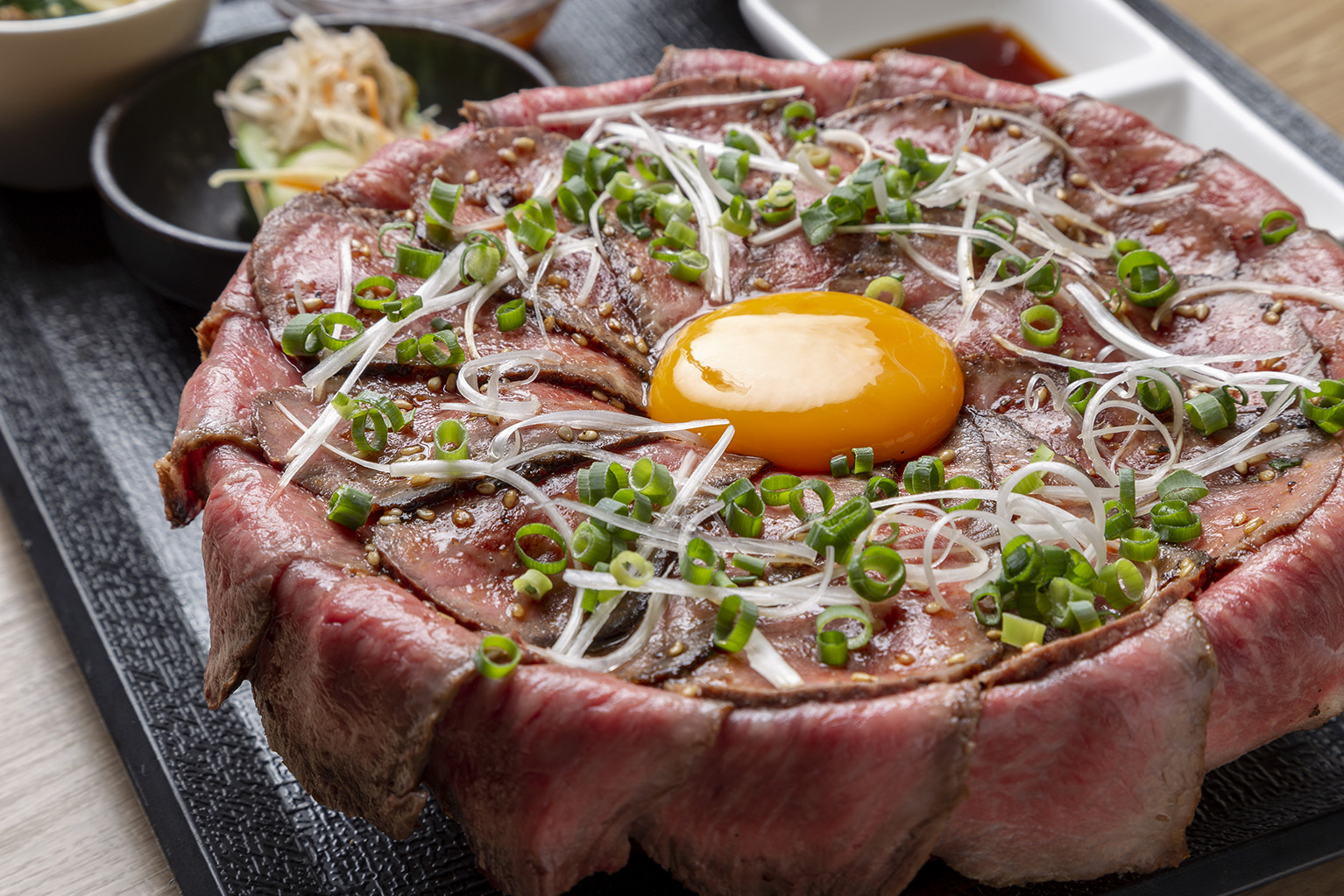 レア ステーキ 丼