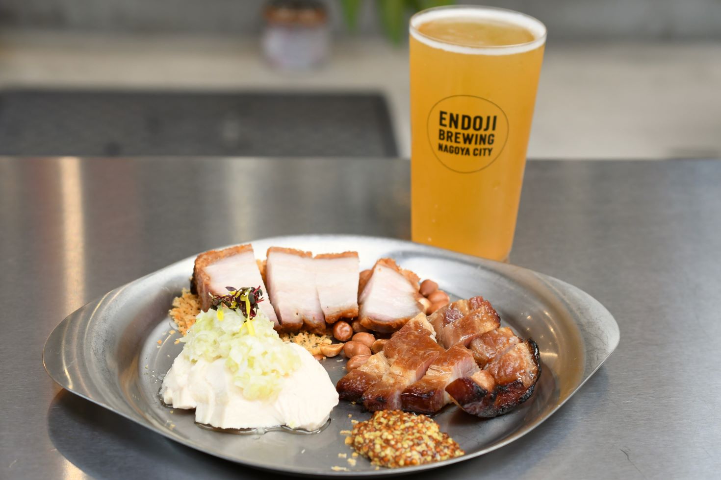 名古屋「エンドウジブルーイング」の「焼味（シュウメイ）」でクラフト 