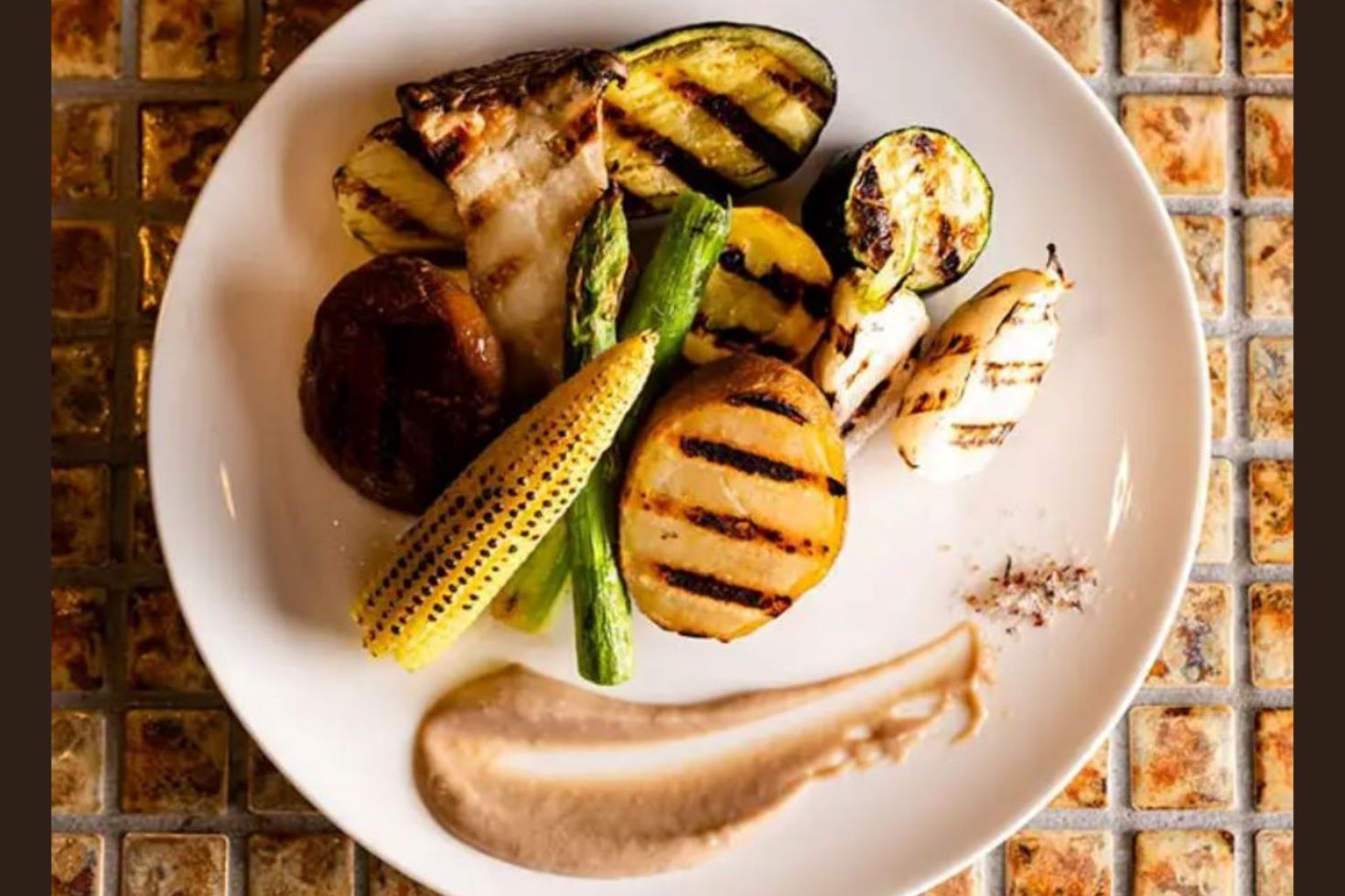 激戦区・神楽坂で人気！希少な白土煉瓦窯が武器の新ビストロ「flamme