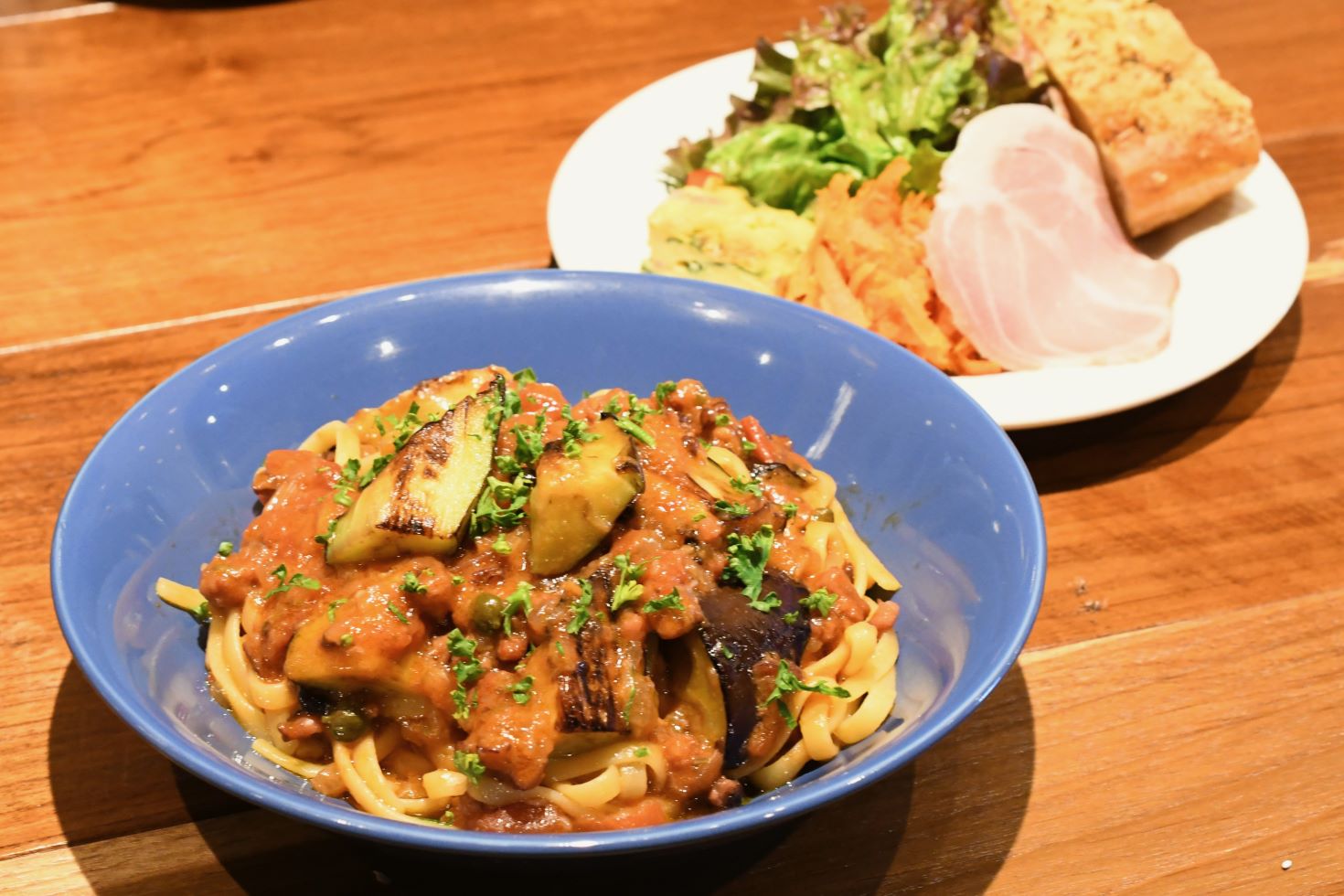 名古屋の新店「タケナワ」で話題！主役級のおひとりさま専用